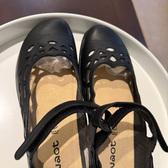 Naot - Agathis Black Soft - Multiple Sizes (New w/ box) - Picture 11 of 12